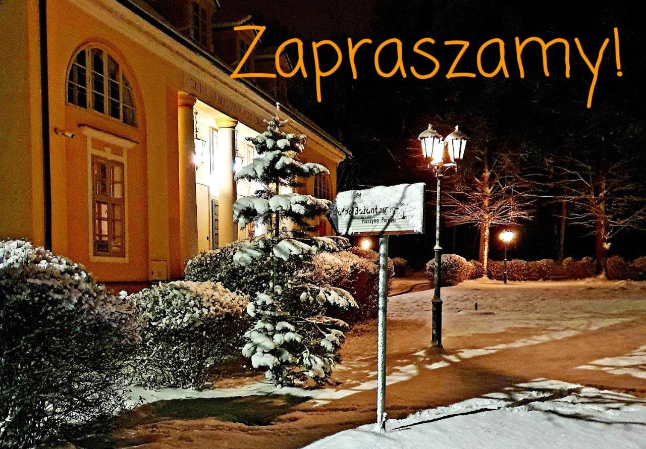 Palac Bazantarnia بيشتنا المظهر الخارجي الصورة